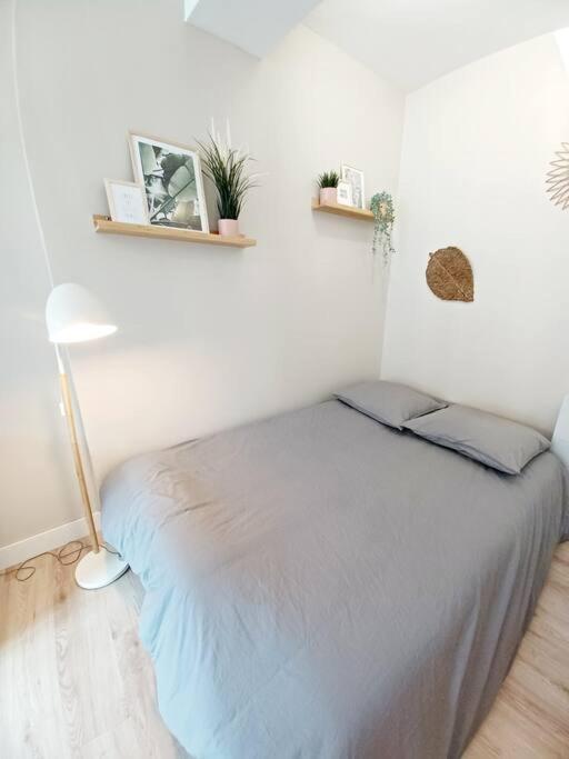 Appartement Cozy Au Centre-Ville Брест Экстерьер фото