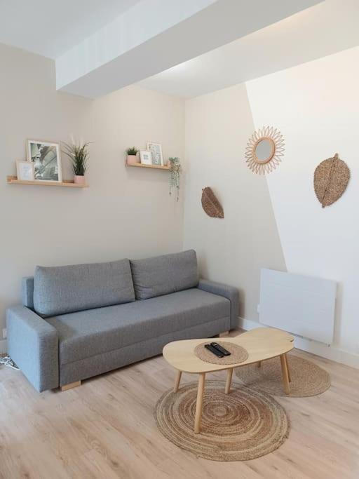 Appartement Cozy Au Centre-Ville Брест Экстерьер фото